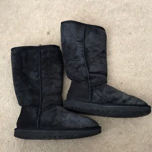Black Uggs mid calf